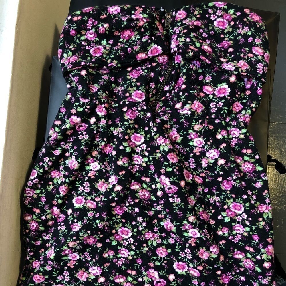 Strapless floral mini dress. #4 